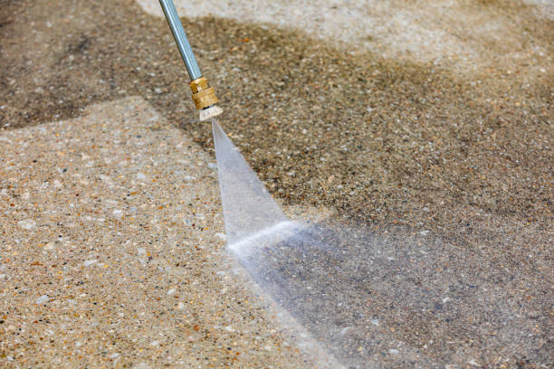 Best Sign and Awning Cleaning  in Deep River Center, CT